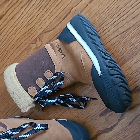BooRoo Sherpa Fleece Lined Winter Lace-Up Boots - Size 6 - Picture 5 of 16